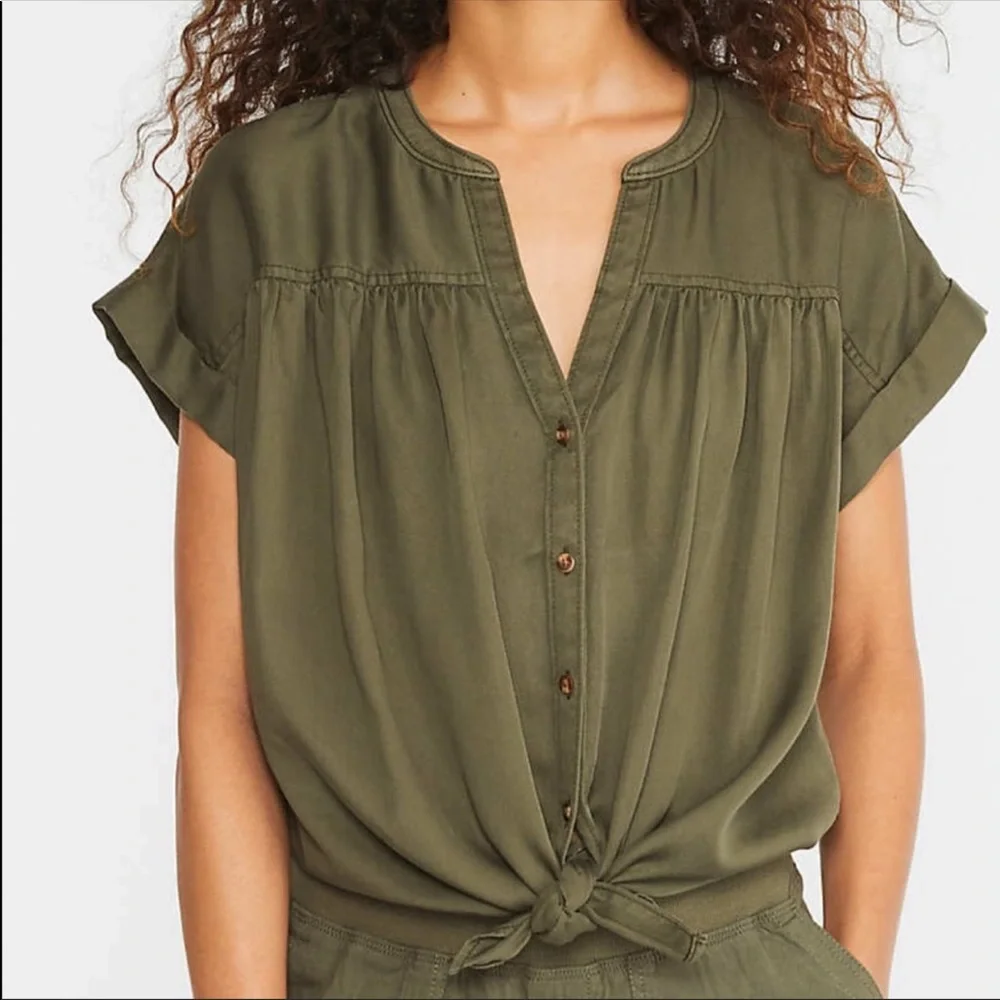 3/$30 LOFT Women's Green Lou & Gray Fluid Twill Tie Front Shirt - Picture 1 of 6